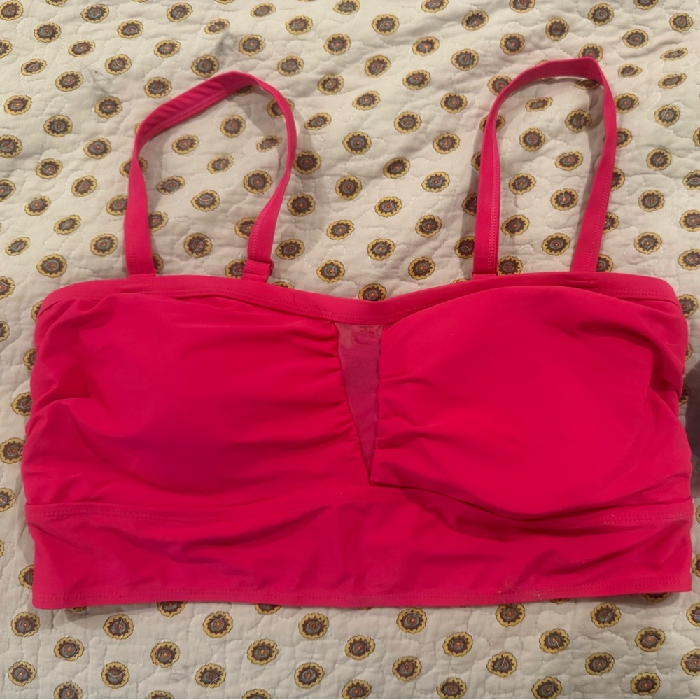 Torrid Hot Pink Swim Top 🦩